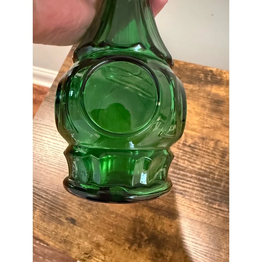 Vintage Emerald Green Glass Genie Bottle Decanter‎ Bullseye Thumbprint 9.5
